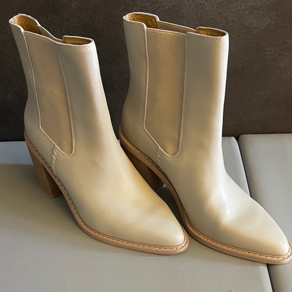 Crown Vintage Tan Ankle Boots